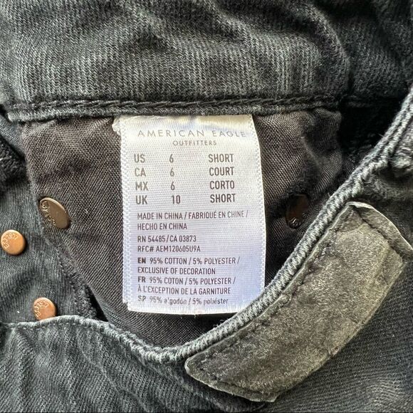 AEO 5 Button Distressed Hi Rise Festival Mini Skirt Women’s Size 6 - Picture 9 of 9